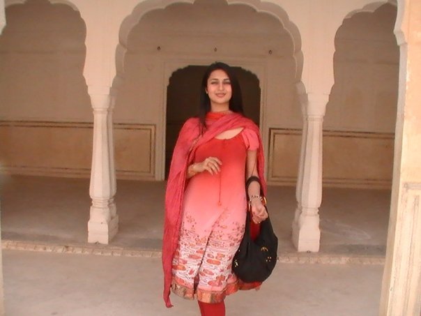 3 (7) - BMTD - Divyanka Tripathi - Picture Gallery