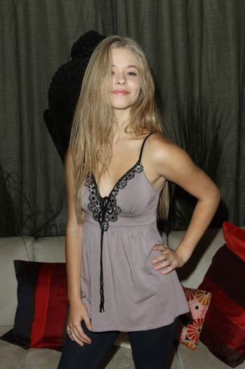 ♥Sasha Pieterse♥ - l - O Sasha Pieterse