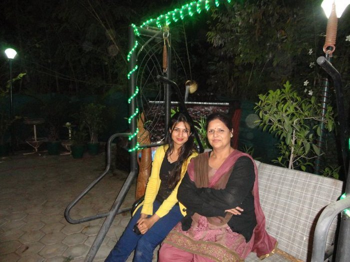 4 (11) - BMTD - Divyanka Tripathi - Picture Gallery