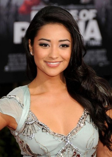 ♥Shay Mitchell♥