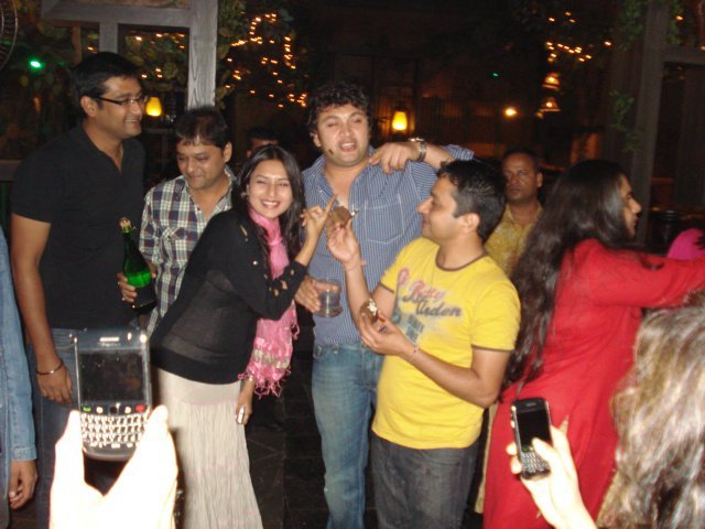8 (11) - BMTD - Divyanka Tripathi - Picture Gallery