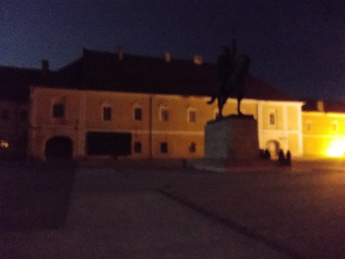 STATUIA LUI MIHAI VITEAZU - POZE DE PRIN ORAS ALBA IULIA