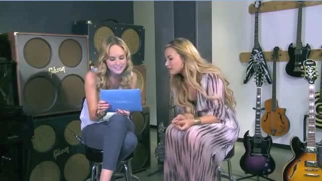 Demi Lovato Acuvue Live Chat - May 16_ 2012 049639