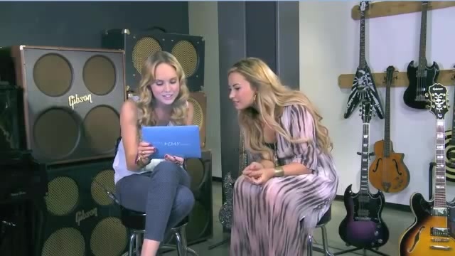 Demi Lovato Acuvue Live Chat - May 16_ 2012 049765