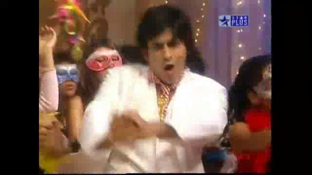 00_01_08 - Celebrity Special - Kum Kum - YouTube