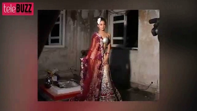 00_00_32 - sara khan 7