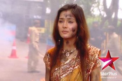 559973_290317634394128_100002476828719_629683_2128523559_n - sara khan 7