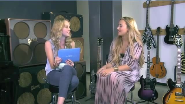 Demi Lovato Acuvue Live Chat - May 16_ 2012 051774