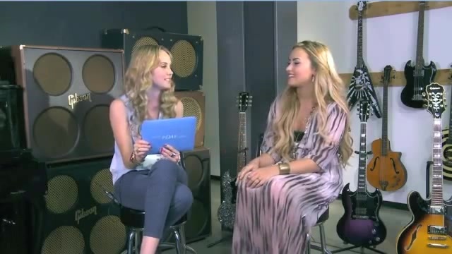 Demi Lovato Acuvue Live Chat - May 16_ 2012 051799