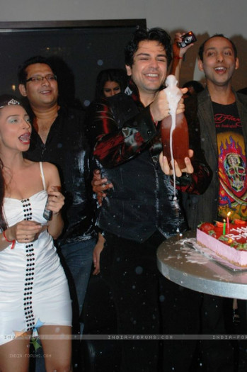 125073-piyush-sachdev-celebrating-his-birthday