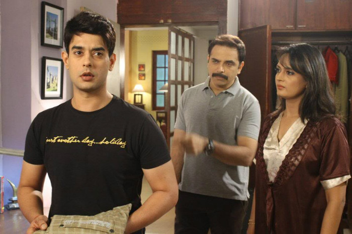 431037_290990700956113_119011994820652_752921_1910333265_n - Hum Ne Li Hai Shapath