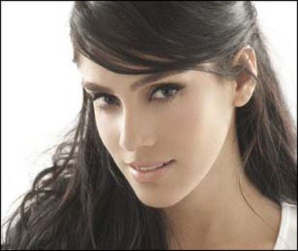 20111124_12_16_SandraEcheverria_ntx - Legaturi Riscante un nou serial pe acasa tv