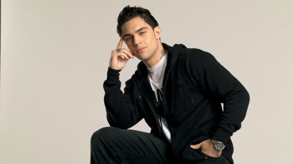 Isaac Reyes como Billy - Legaturi Riscante un nou serial pe acasa tv
