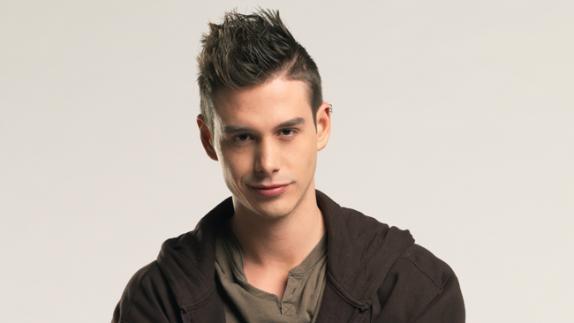 Oscar Priego como Gonzalo Mendoza - Legaturi Riscante un nou serial pe acasa tv