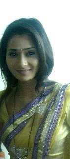 292119_2185791221252_1741191717_1042874_498609624_n - sara khan 7