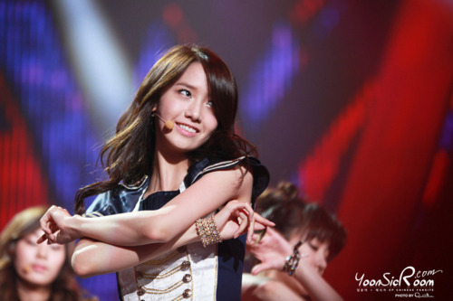 tumblr_lwr6hc3C7n1qbqj8uo1_500 - Yoona x