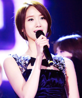 tumblr_lxt92tlIM81qzl0juo9_250 - Yoona x