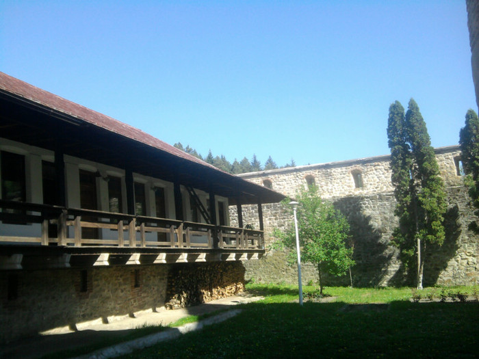 Agapia-manastire - Lacu Rosu-Bicaz-Mai 2012