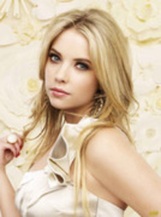 40079762_IIYYDUAEL - Ashley Benson