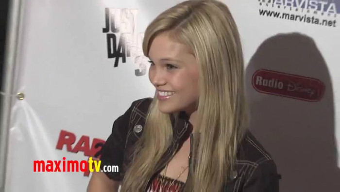 Olivia Holt at _Radio Rebel_ World Premiere Arrivals 0002 - Olivia - Holt - at - Radio - Rebel - World - Premiere -  Arrivals