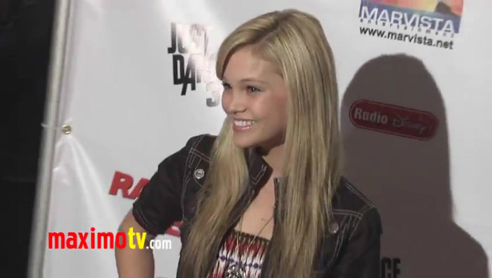 Olivia Holt at _Radio Rebel_ World Premiere Arrivals 0008 - Olivia - Holt - at - Radio - Rebel - World - Premiere -  Arrivals