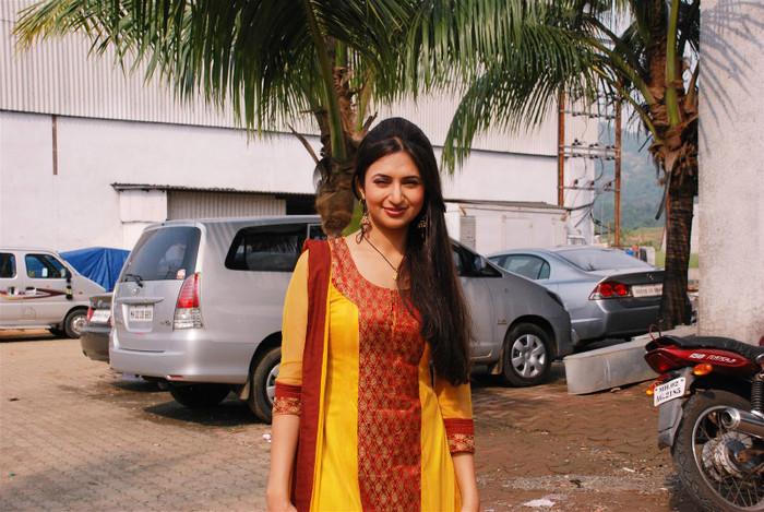 1 (37) - BMTD - Divyanka Tripathi - Picture Gallery