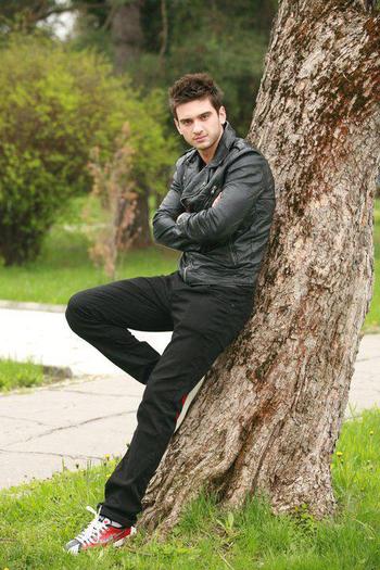 420183_114697141993028_100003582288680_54457_852256763_n