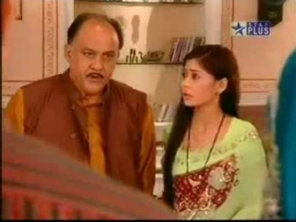 00_00_16 - sara khan 8