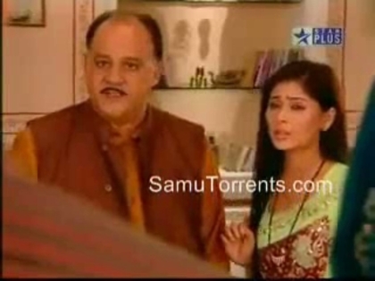00_01_42 - sara khan 8