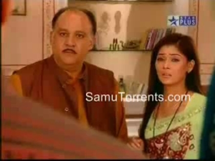 00_01_46 - sara khan 8