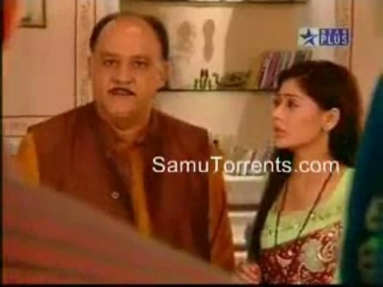 00_01_49 - sara khan 8