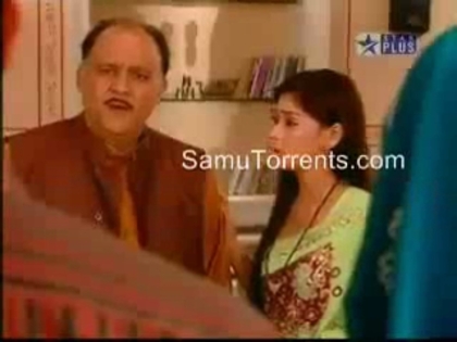 00_01_57 - sara khan 8