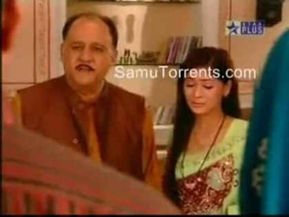 00_02_09 - sara khan 8