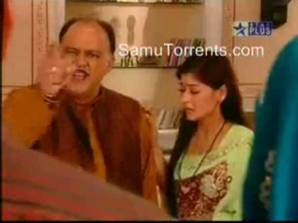 00_02_17 - sara khan 8