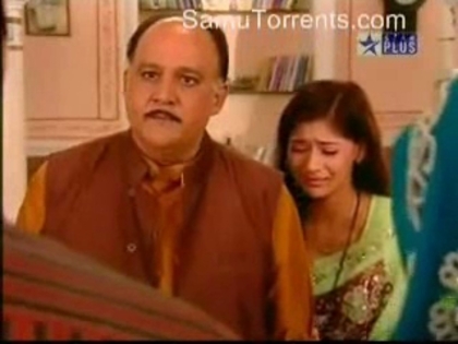 00_04_26 - sara khan 8