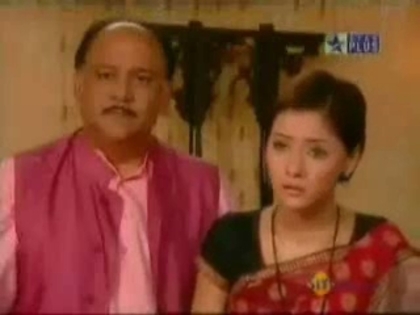 00_01_44 - sara khan 8