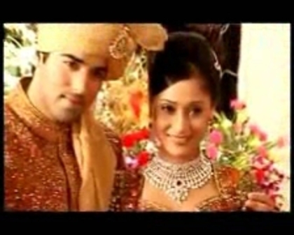 00_00_07 - sara khan 8