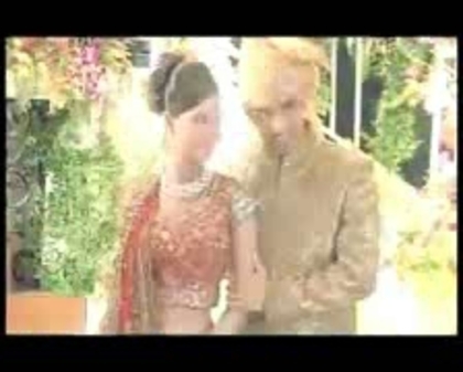 00_04_45 - sara khan 8