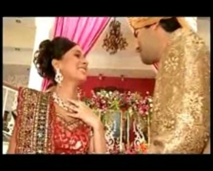 00_06_23 - sara khan 8