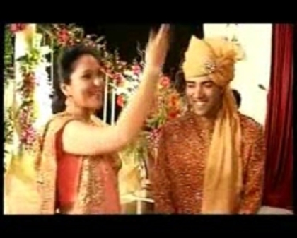 00_07_12 - sara khan 8