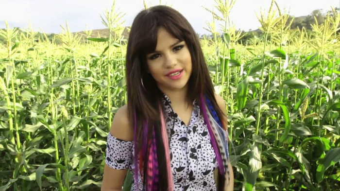 bscap0021 - VEVO News Behind The Scenes of Hit The Lights-SC-Part I