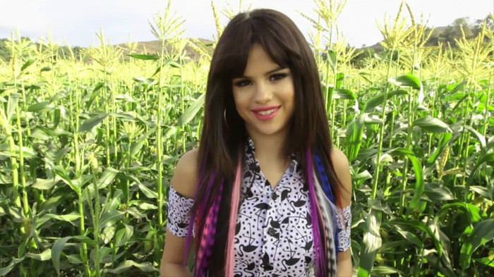 bscap0023 - VEVO News Behind The Scenes of Hit The Lights-SC-Part I