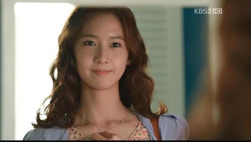 522255_292363800844864_220263561388222_675849_2130308667_n_large - Yoona x