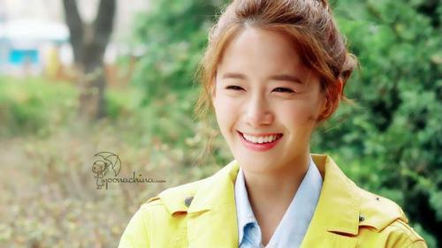 560394_296343930439990_125374404203611_681523_968400497_n_large - Yoona x
