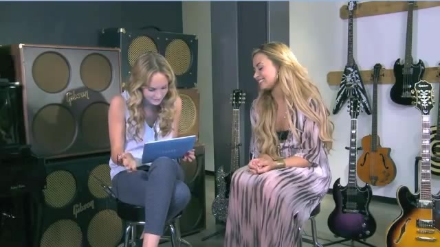 Demi Lovato Acuvue Live Chat - May 16_ 2012 075972