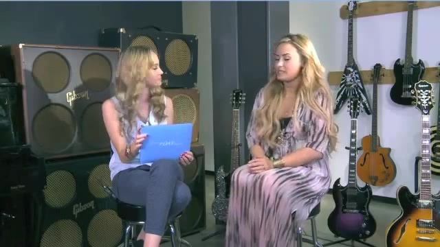 Demi Lovato Acuvue Live Chat - May 16_ 2012 082005