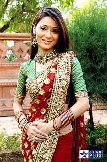 45370_292419180850640_100002476828719_636125_380613872_n - sara khan 8