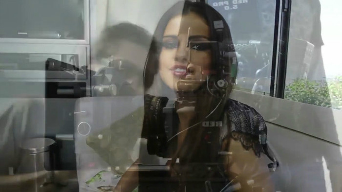bscap0022 - Selena Gomez-Love You Like A Love Song Behind The Scenes-SC-Part I