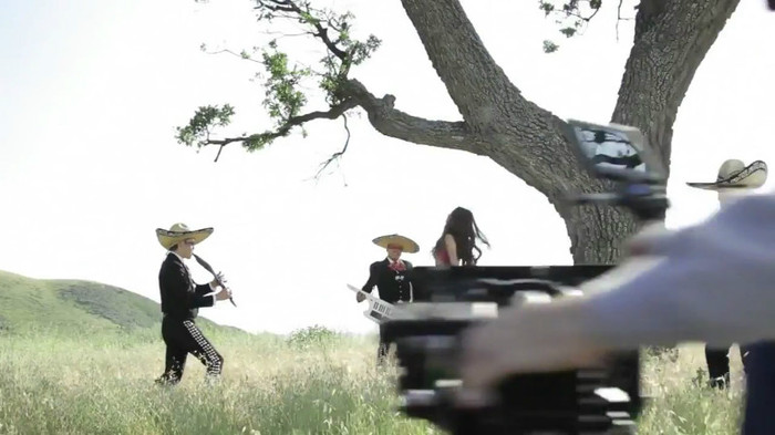 bscap0054 - Selena Gomez-Love You Like A Love Song Behind The Scenes-SC-Part I