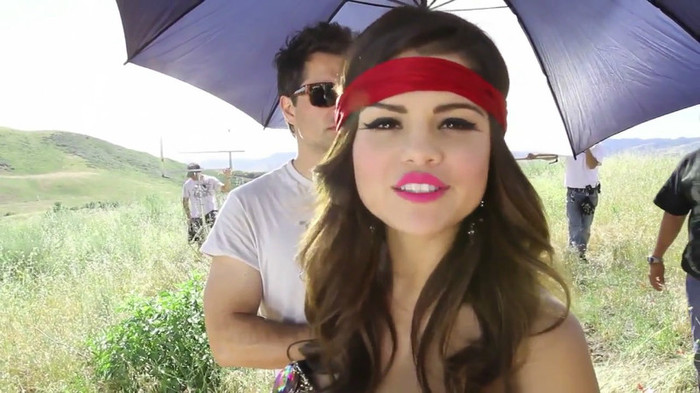 bscap0065 - Selena Gomez-Love You Like A Love Song Behind The Scenes-SC-Part I